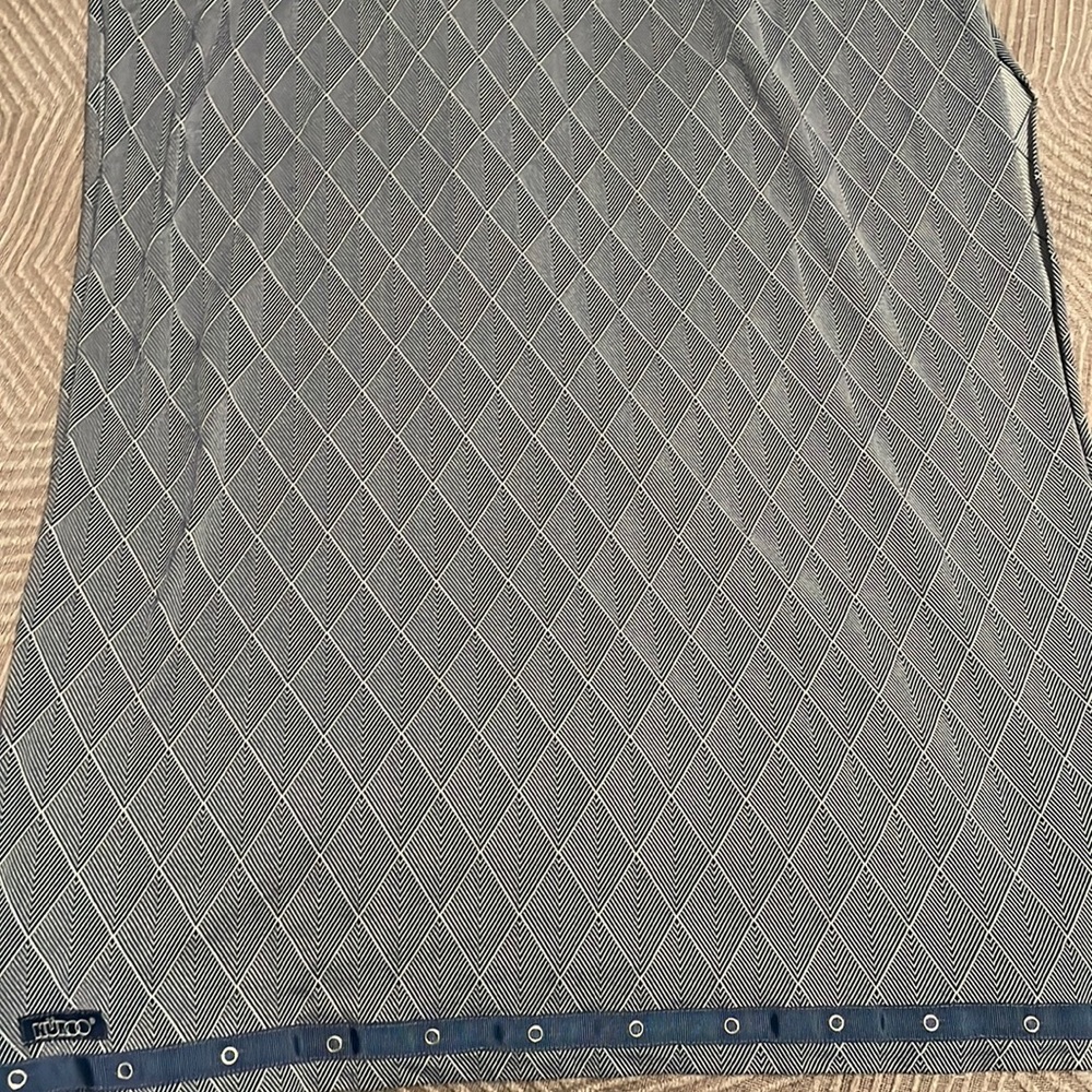NUROO nursing scarf